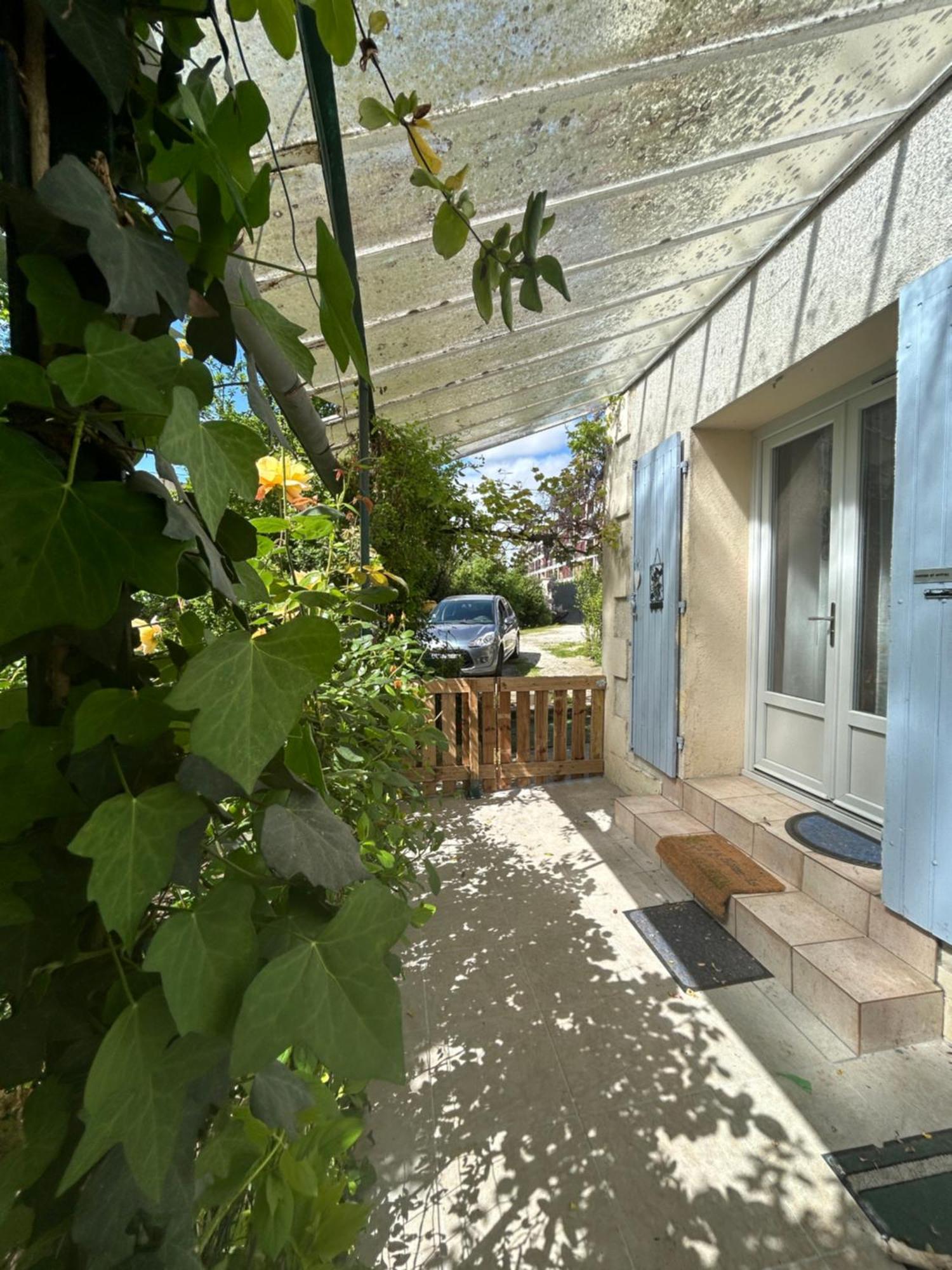 Parenthese Chambre Cosy Proche Centre Et Gare Angoulême Exterior foto